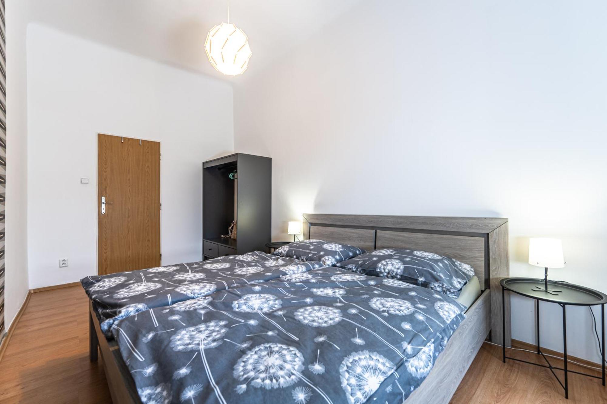Wenceslas Square 2 Bedroom Apartment Prague Exterior photo
